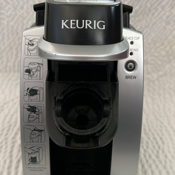 Keurig K130 K-Cup Brewer - Picture 8 of 9